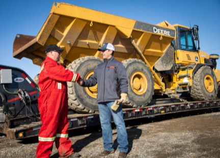 7 Tips to Maximize Efficiency in Long-Distance Equipment Hauls